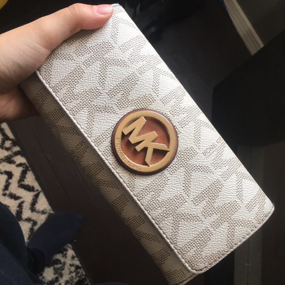 Micheal Kors Wallet